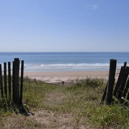 Maison De 3 Couchages Avec Terrasse Proche Et Centre - - Fr-1-224-35