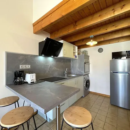 Maison De 3 Couchages Avec Terrasse Proche Et Centre - - Fr-1-224-35